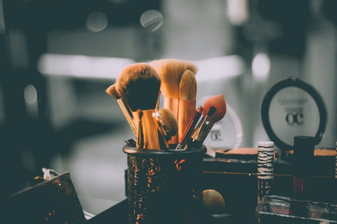 China’s Inland Beauty Clusters: Luyi and Xuchang Command Global Makeup Brush and Wig Exports